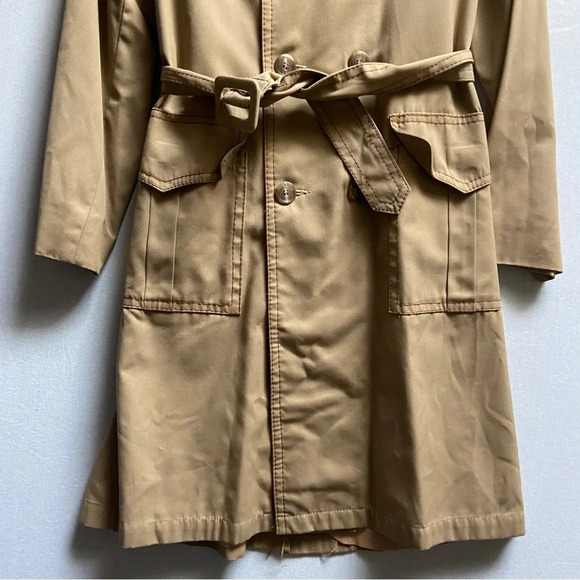 Classic Tan Trench Coat - Picture 7 of 13